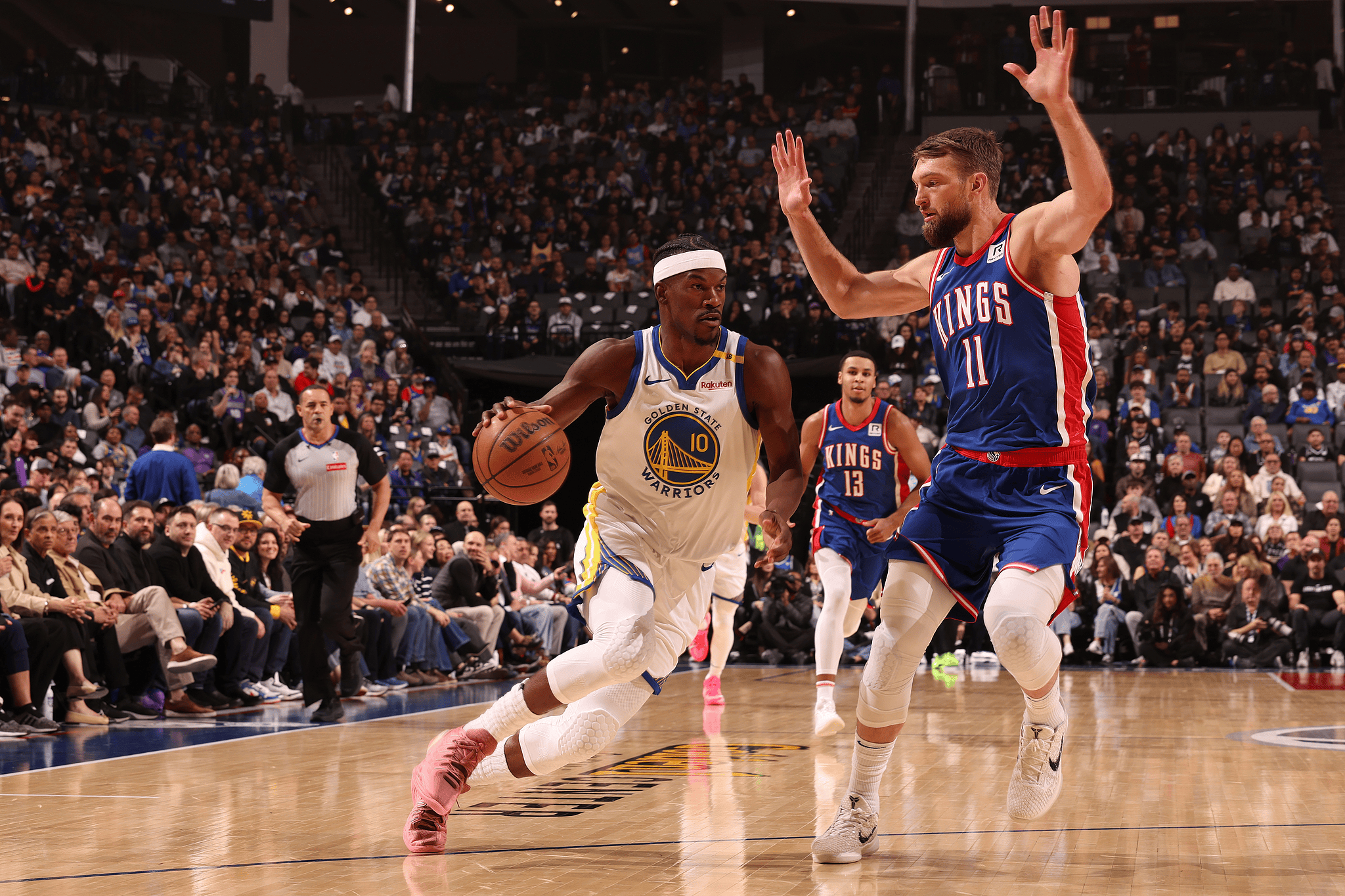 勇士逆转雄鹿,乔治带队取胜 勇士逆转雄鹿,乔治带队取胜