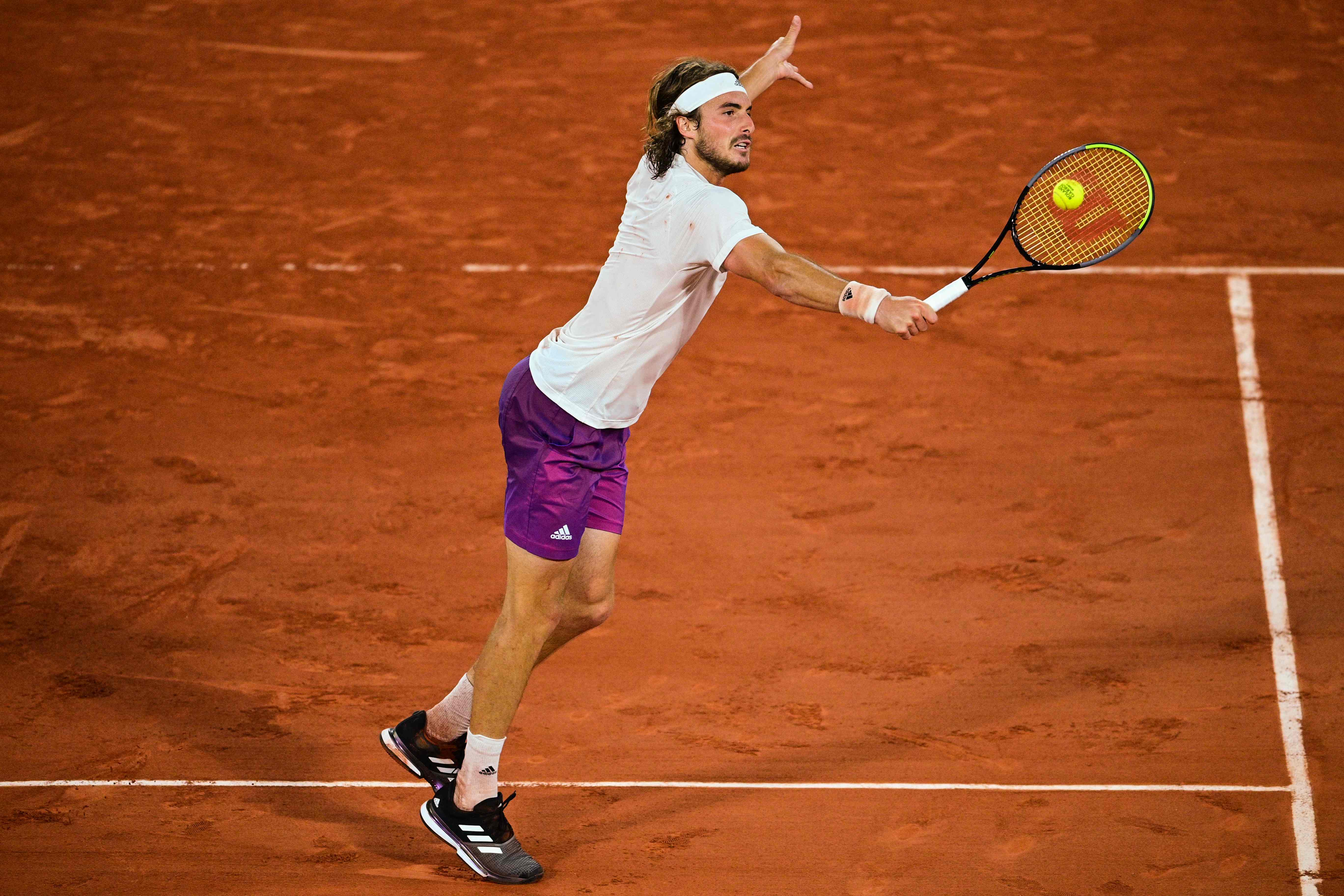 英国网球队绝杀澳大利亚网球队,西西帕斯关键制胜 英国网球队绝杀澳大利亚网球队,西西帕斯关键制胜