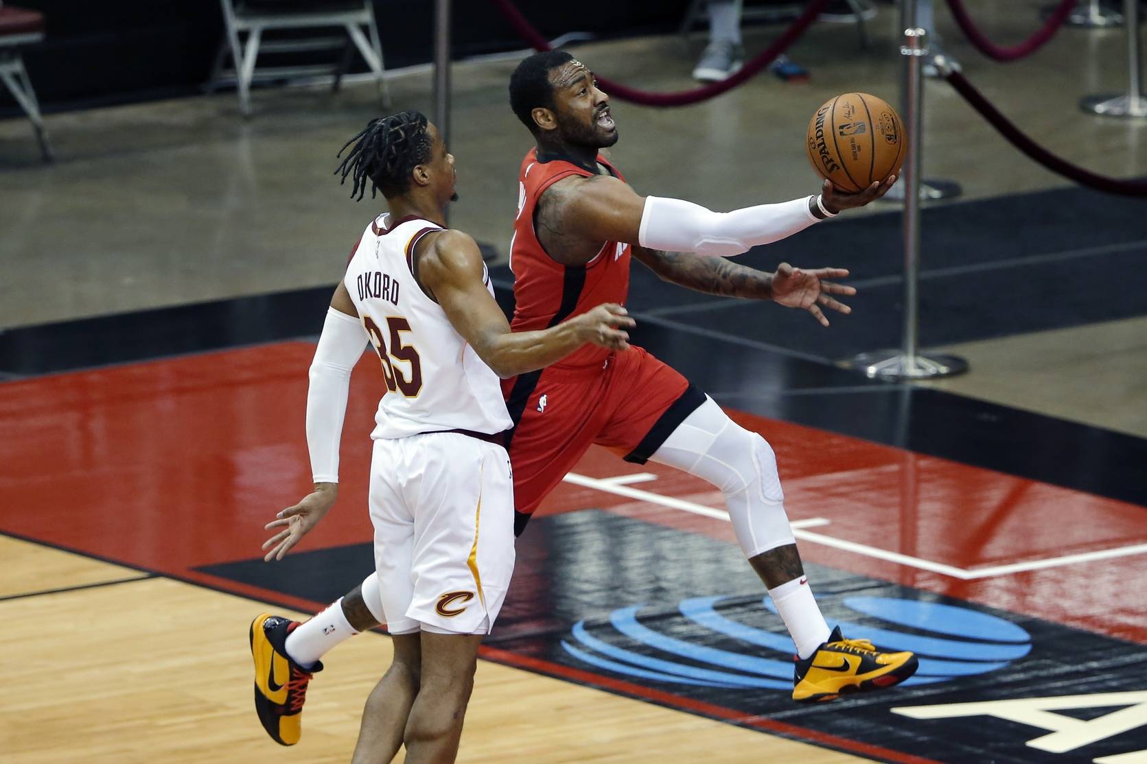 浙江队碾压骑士，哈登带队取胜