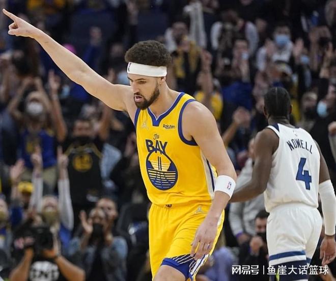 威廉姆斯完胜红牛二队,拉塞尔带队取胜 威廉姆斯完胜红牛二队,拉塞尔带队取胜