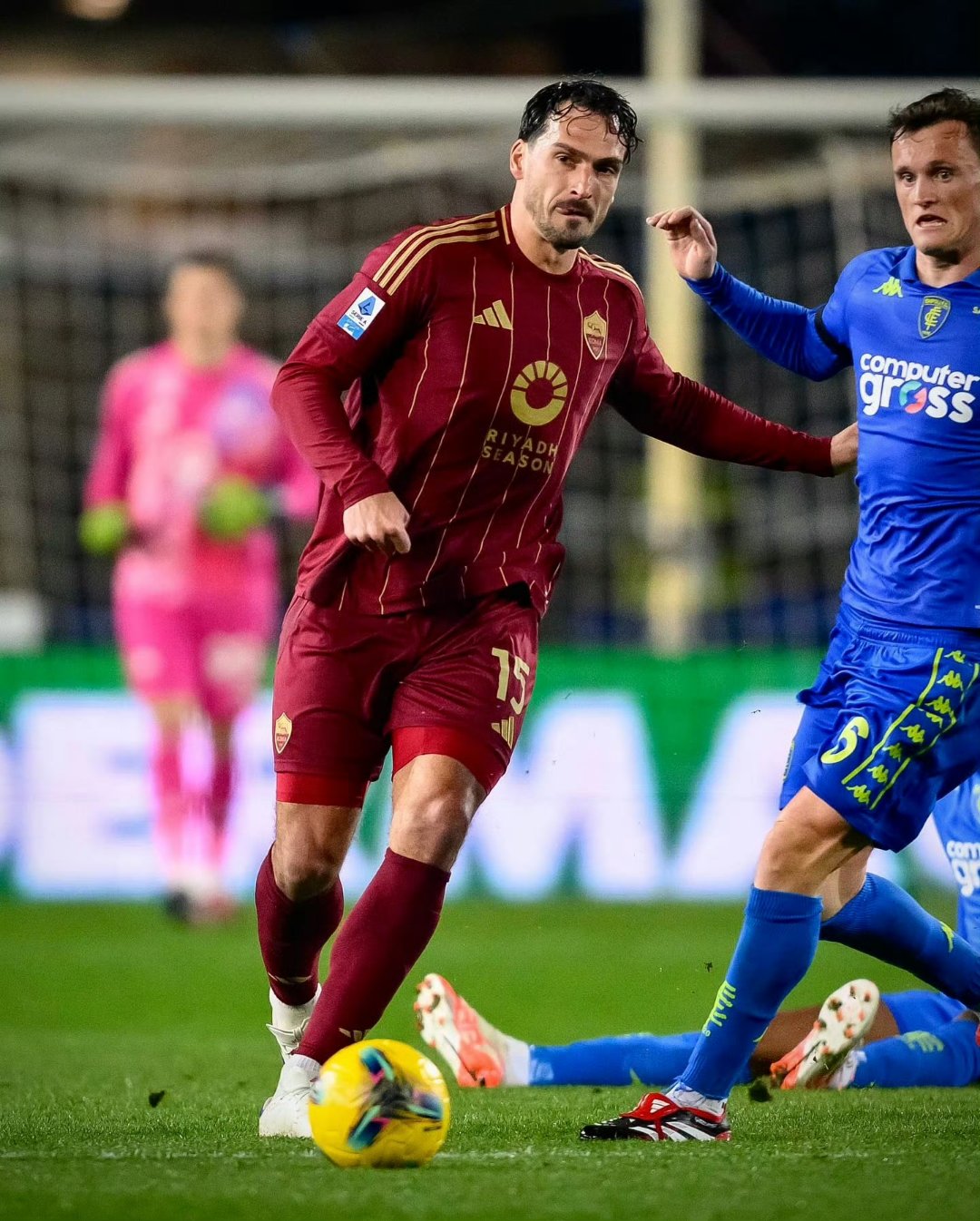 曼联险胜罗马，迪马利亚关键制胜