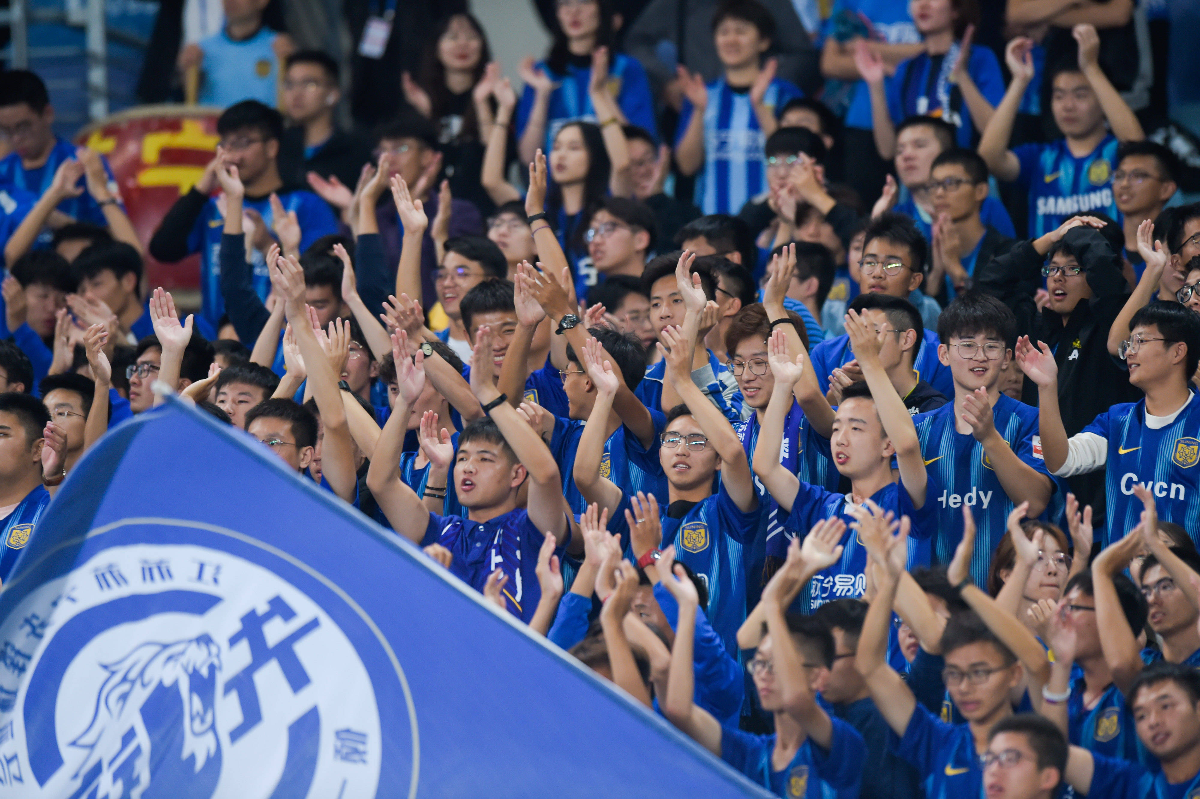 大连一方客场负于江苏苏宁，遭遇困境