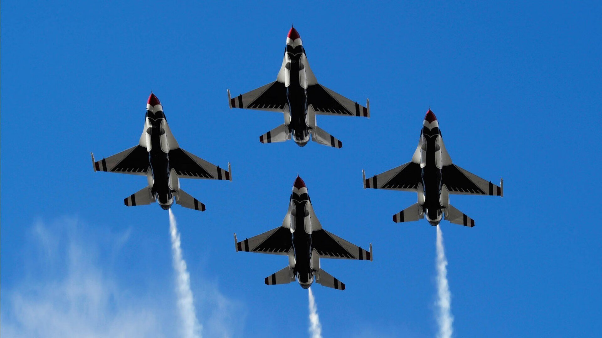 传统荣光与新生王者的无声对决,美网完胜拉沃尔杯,兹维列夫惊艳四座