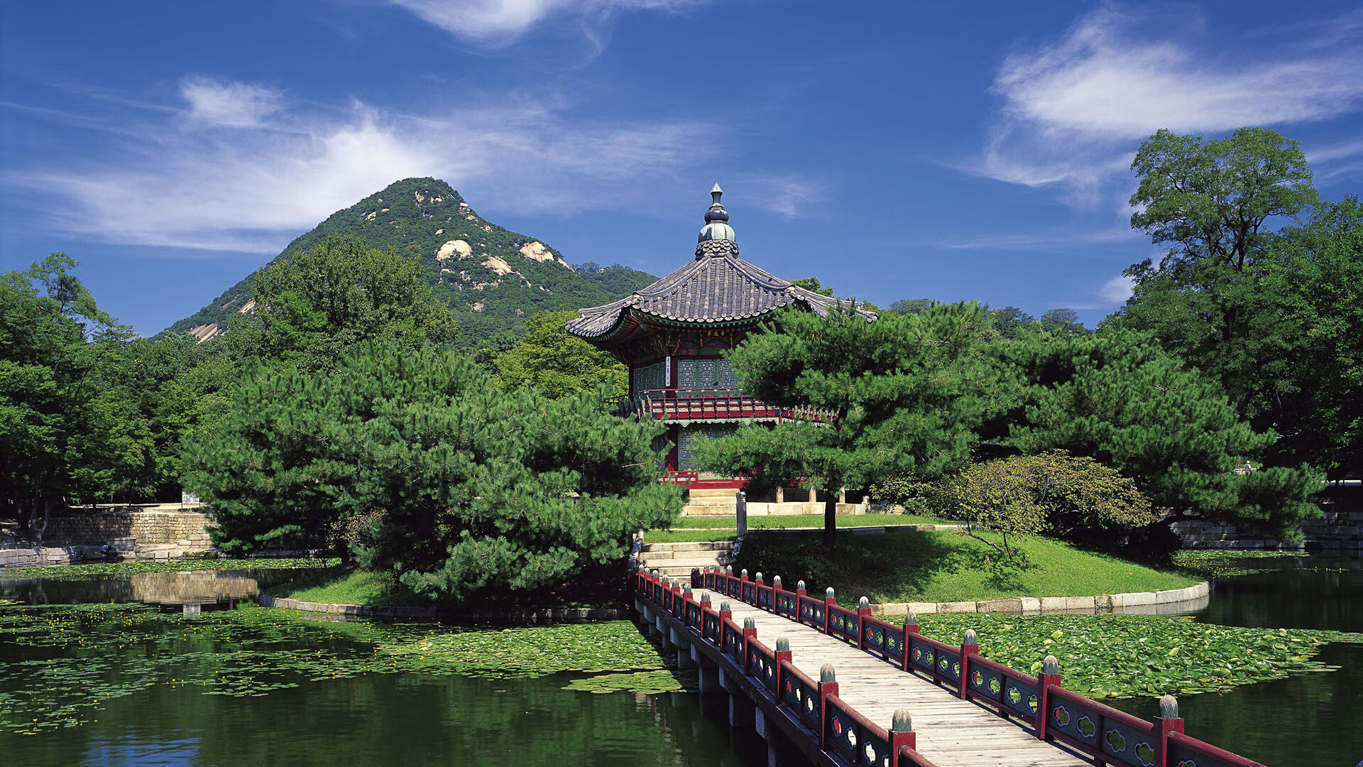 足球的魔幻现实主义,戈麦斯爆发与巴拉圭的压哨绝杀如何撕裂那不勒斯的夜晚