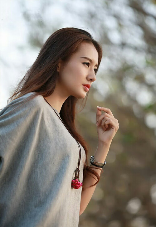 跨界风暴，里昂足球淘汰德国之夜，奥亚尔萨瓦尔奇迹接管F1街道赛