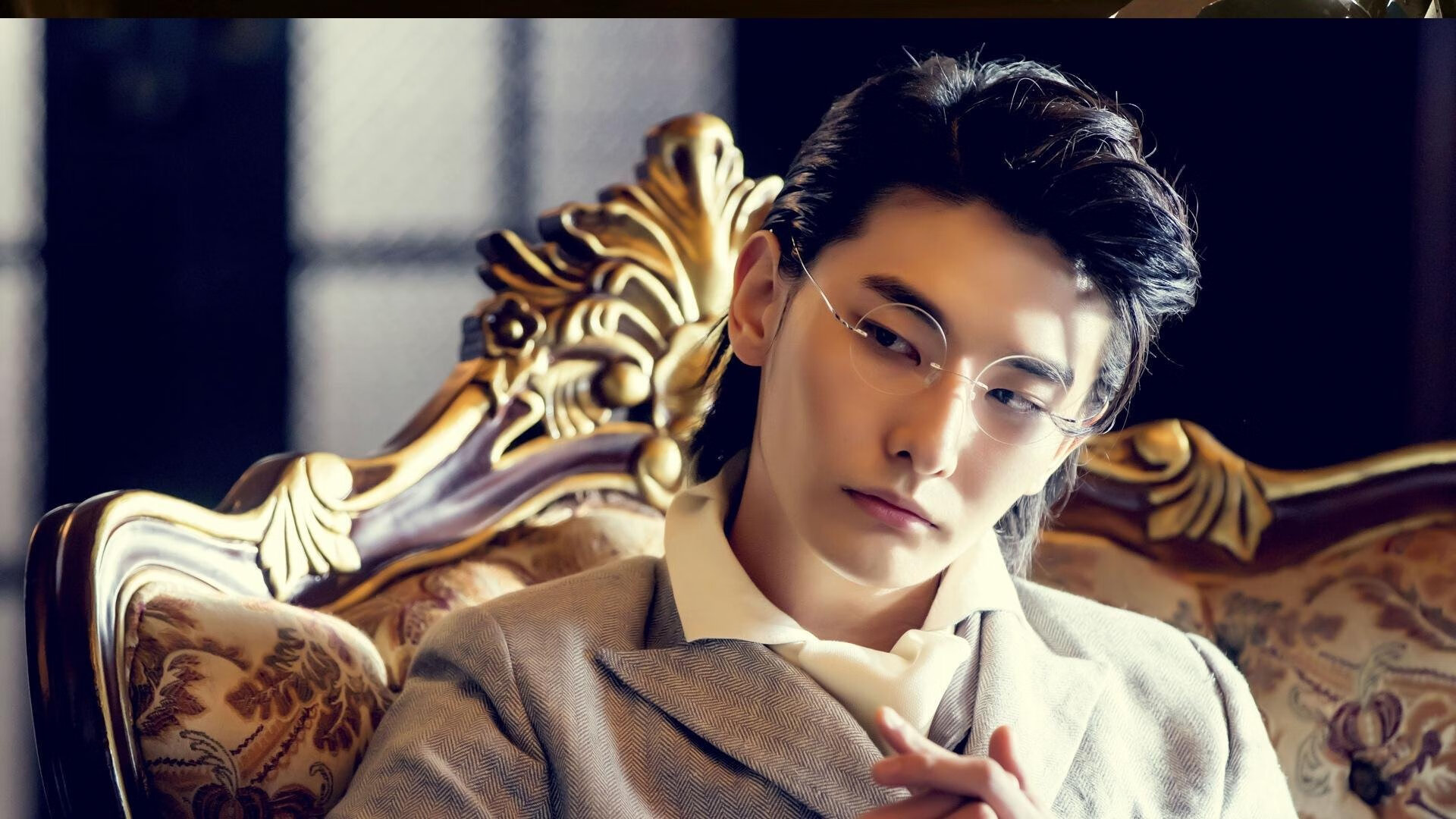 白昼将尽,神明执剑,卡马文加用一场战争重新定义中场